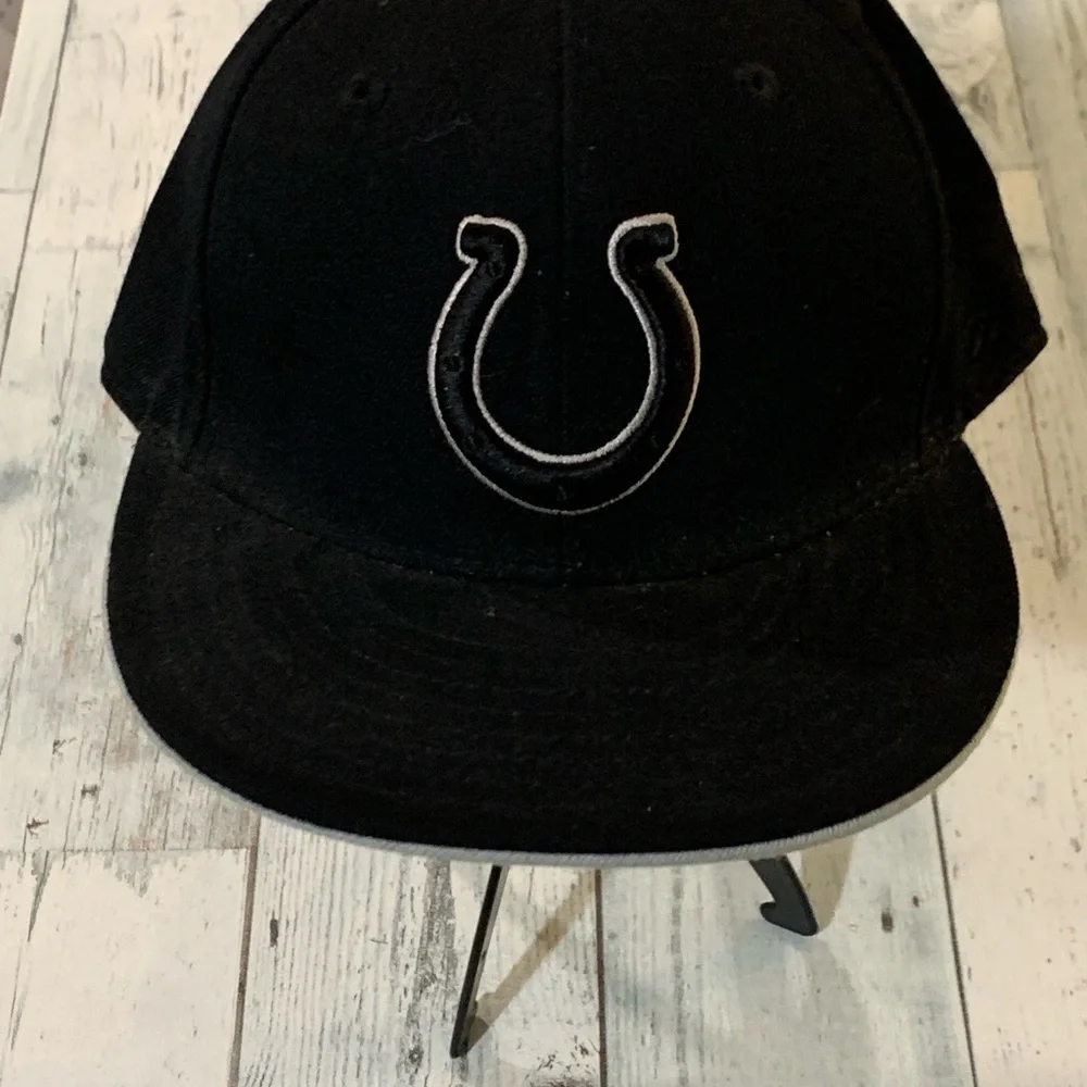 Indianapolis Colts Stitched Black and Tan Cap